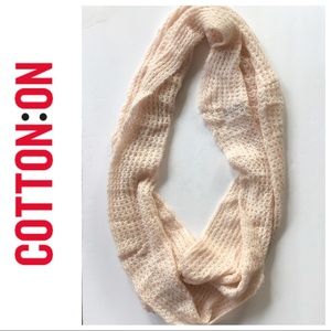 COTTON ON BABY PINK COZY WARM INFINITY SCA…